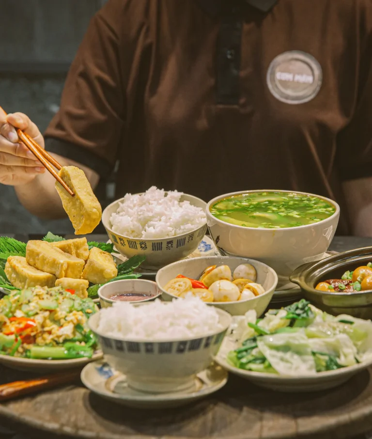 TrieuPham 2003 1 1 scaled e1758186459627