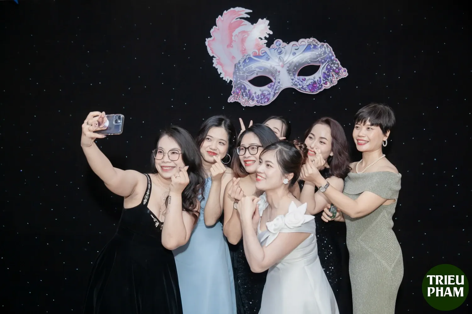 Xu huong Year End Party 2025 2