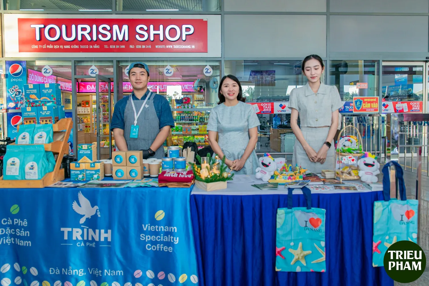 Chup anh Tet thuong hieu 2026 1